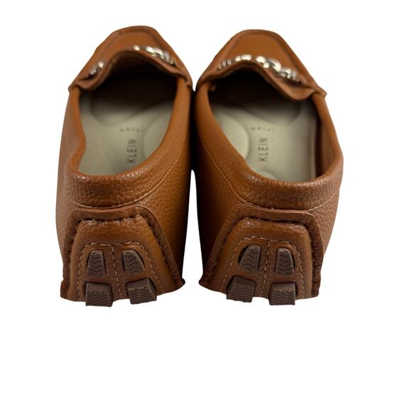 Anne Klein Women's Chrystie Moccasin Cognac 8.5M - Picture 2 of 4